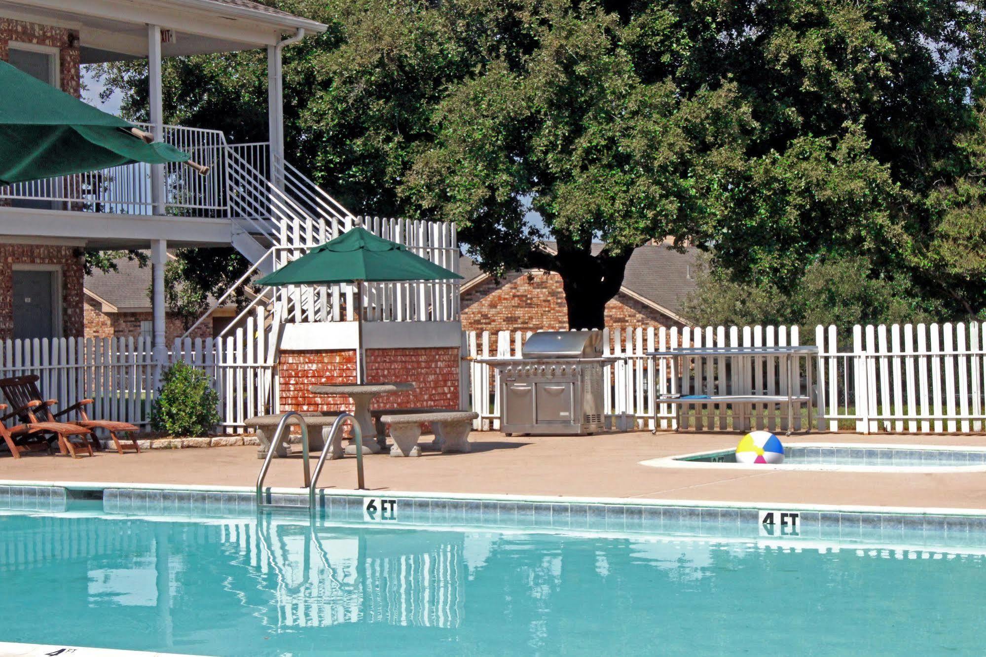 Lake View Inn Granbury Esterno foto